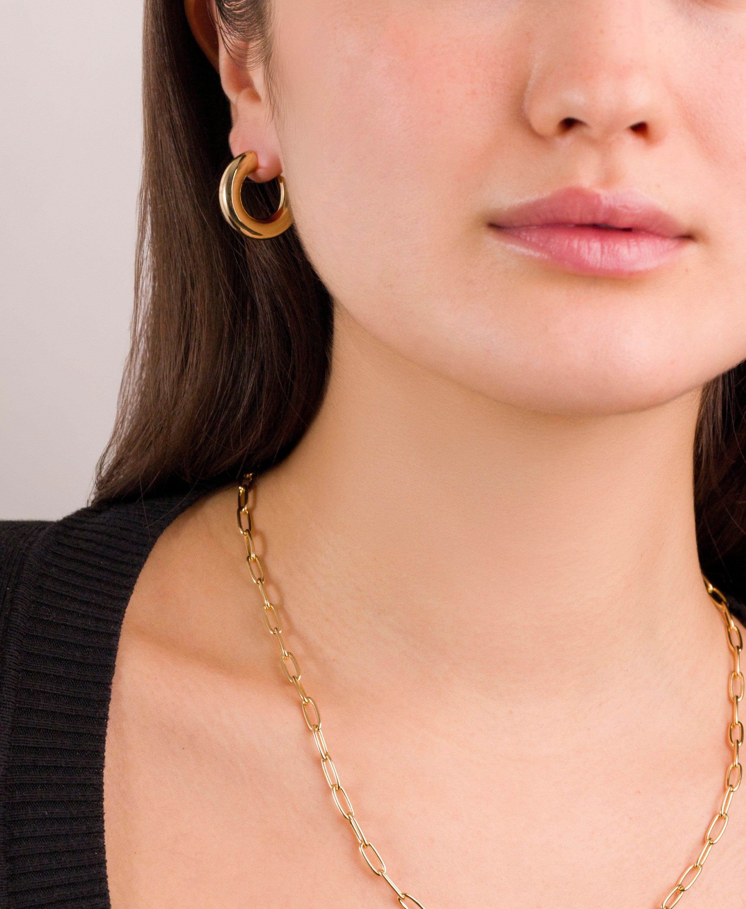 Tubular C-Hoop Earrings in Gold