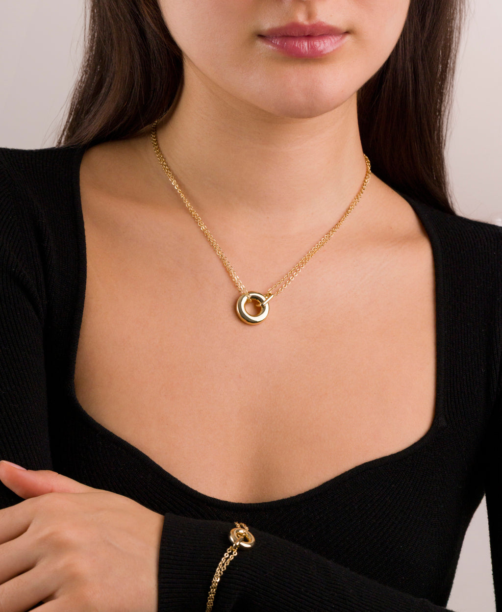 Sculpted Circle Double Chain Necklace